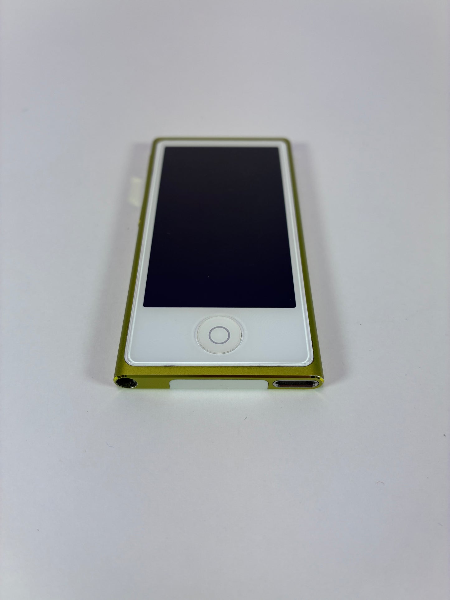 Apple iPod Nano 7th Generation 16GB Green MD478LL/A