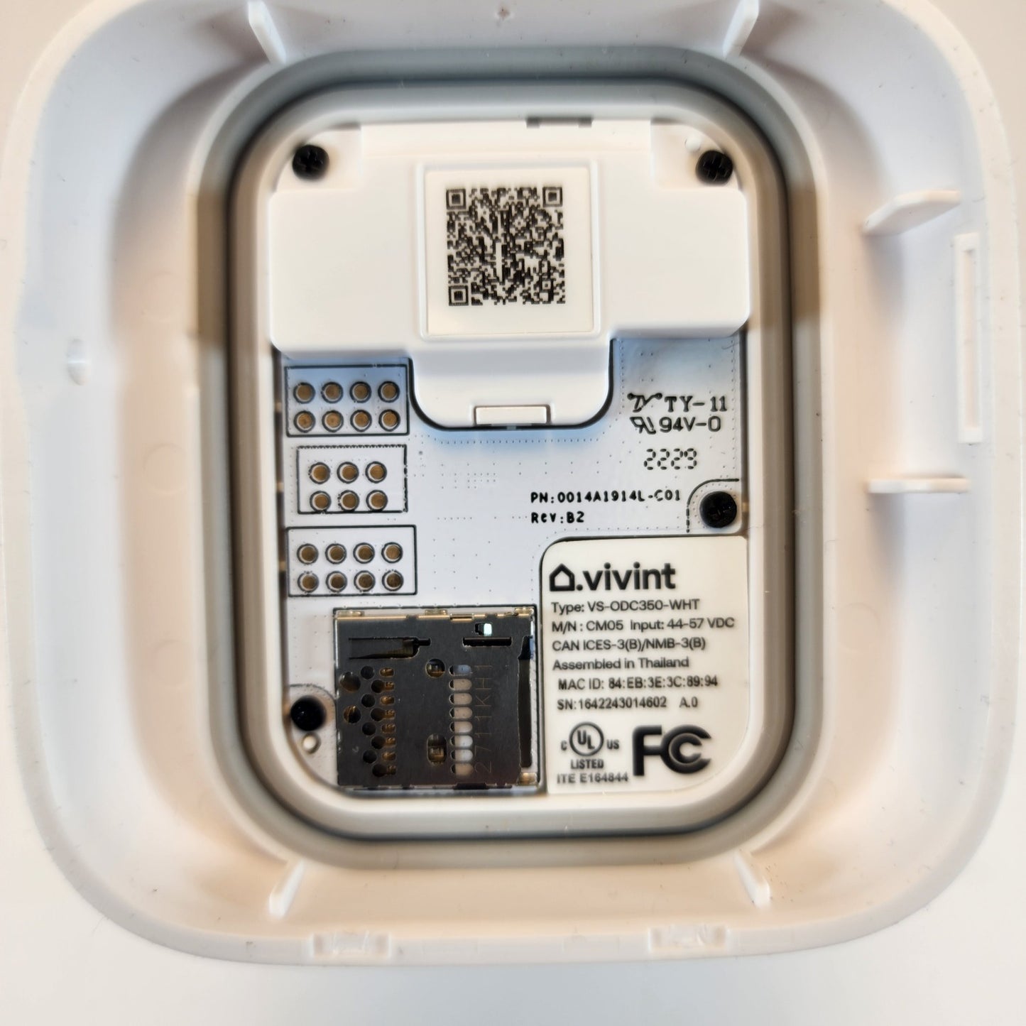Vivint HomeProtect Pro Security System Unclaimed Bundle